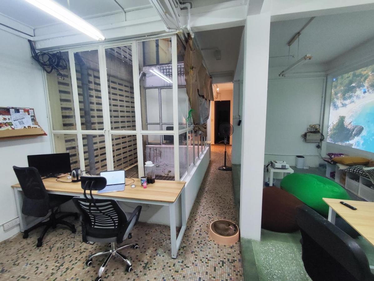 Digital Nomad House Kl Bukit Bintang - 24&7 Coworking Access Included *